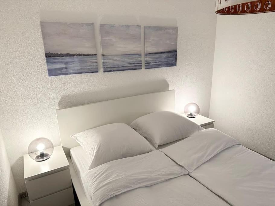 Apartment Moeblierte Erdgeschoss-wohnung Mit Parkplatz In Bester Lage Des Stadtzentrums Herne, Wlan, Netflix- Super Autobahn-und Oepnv-anbindung Herne